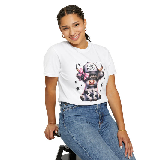 Feeling Moo-dy Cow T-Shirt — Cute Highland Cow Graphic Tee with 'Feelin' Moo-dy'